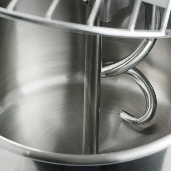 Тестомес Hurakan HKN-M20SN2V на 20 л две скорости HKN-M20SN2V фото
